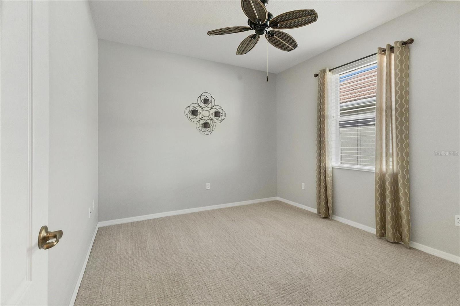 105 Westwind Dr Property Photo 27