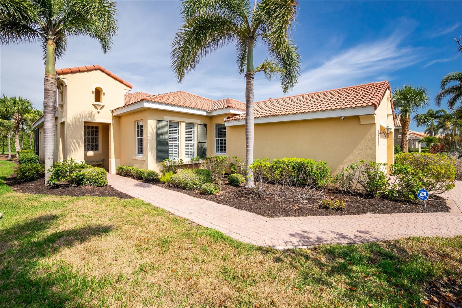 142 Savona Way Property Photo