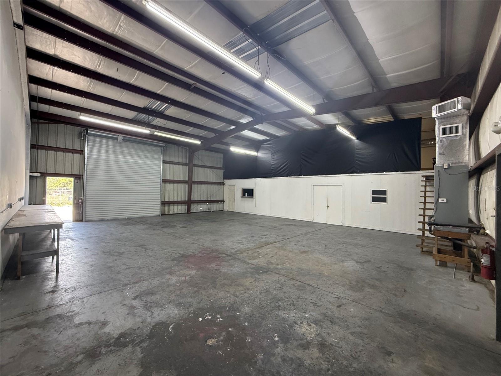 2757 Worth Ave #e Property Photo 4