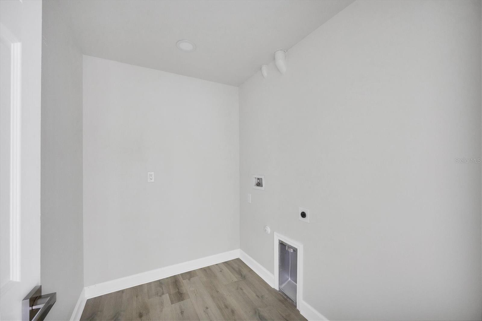 234 Boundary Blvd Property Photo 46