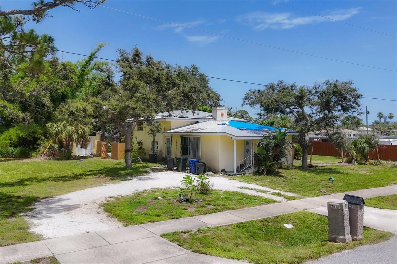 275 S Mango St Property Photo 7