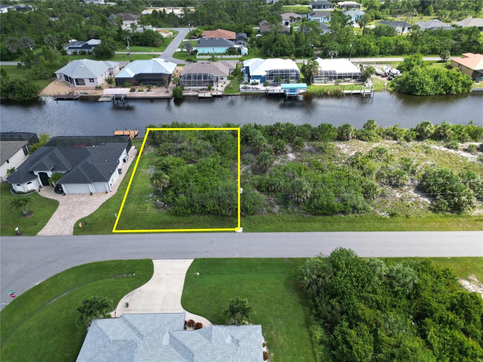 15120 HENNIPEN CIR Property Photo 1