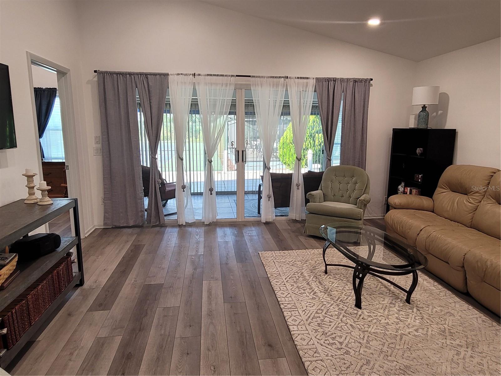 14277 Palm Ter Property Photo 10