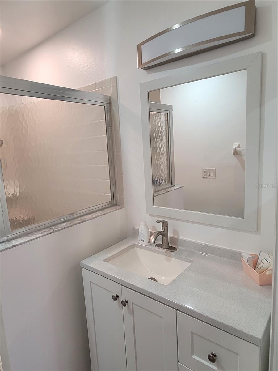 14277 Palm Ter Property Photo 18