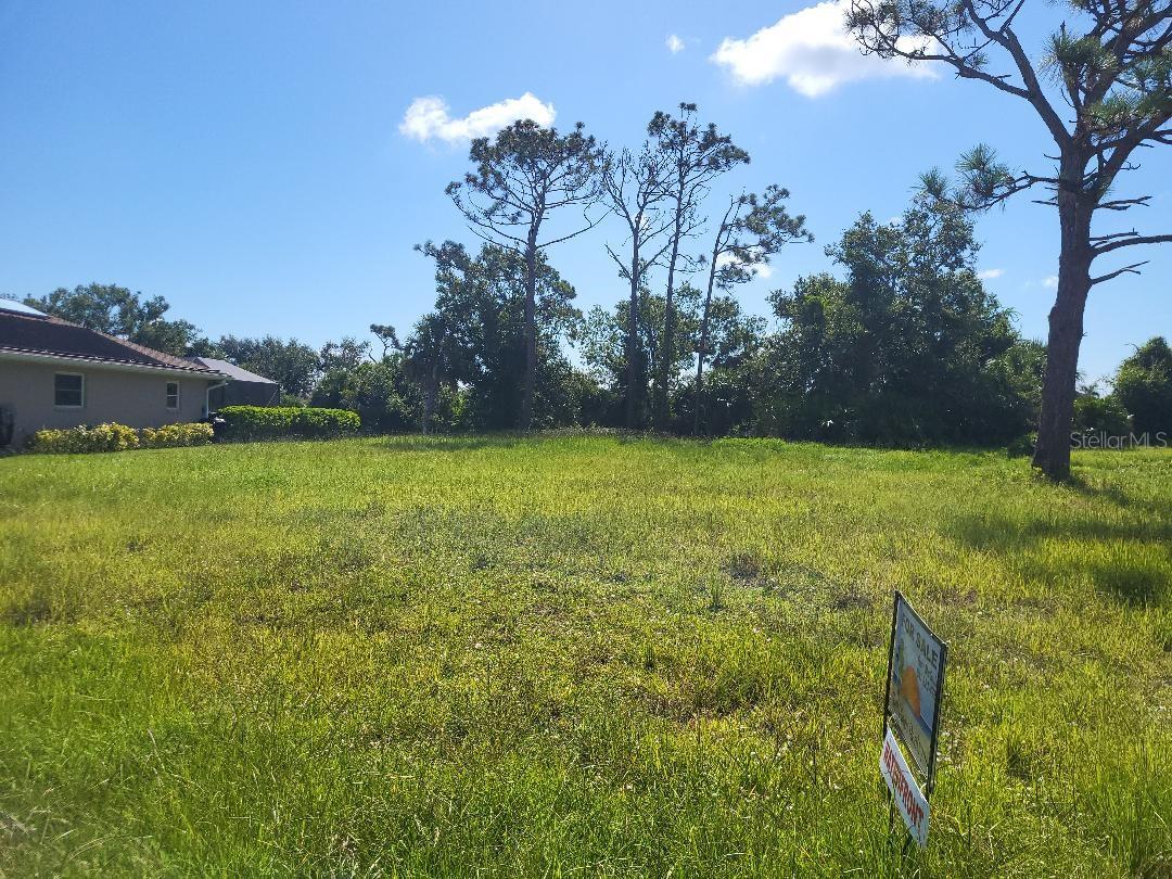 20 Pinehurst Pl Property Photo 4