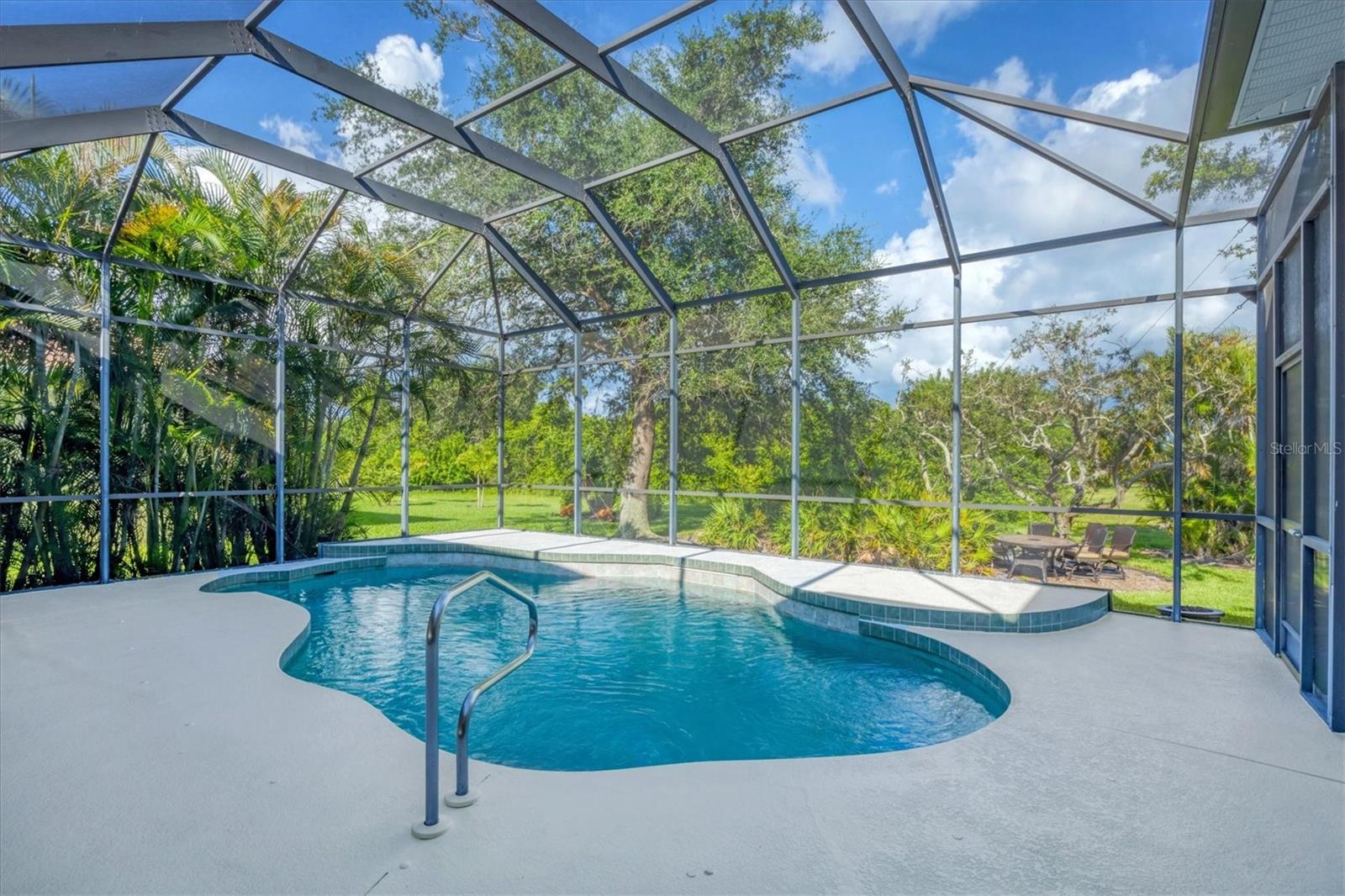 4 Windward Way Property Photo 17