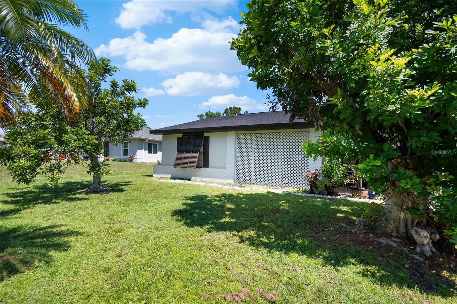 13360 Foresman Blvd Property Photo 28