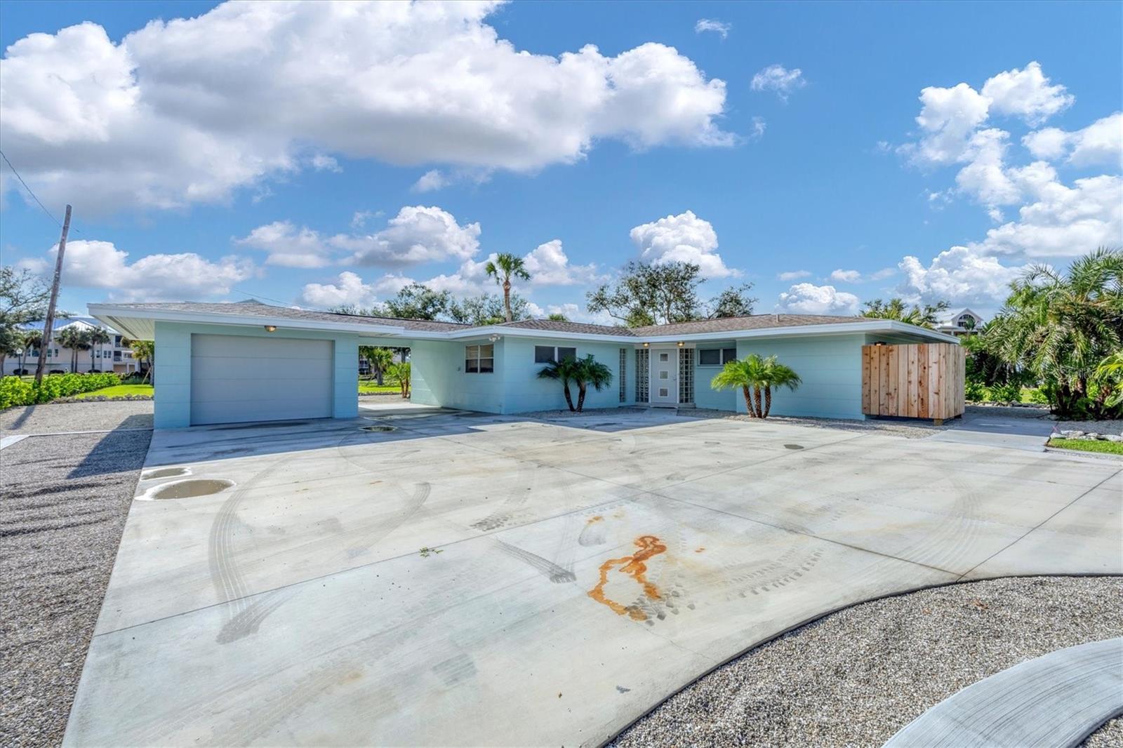 550 Gaspar Dr Property Photo 2