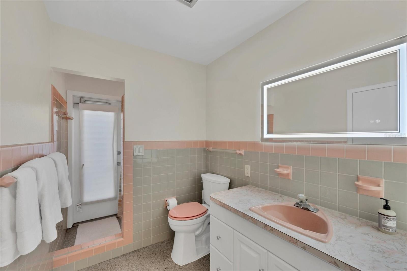 550 Gaspar Dr Property Photo 29