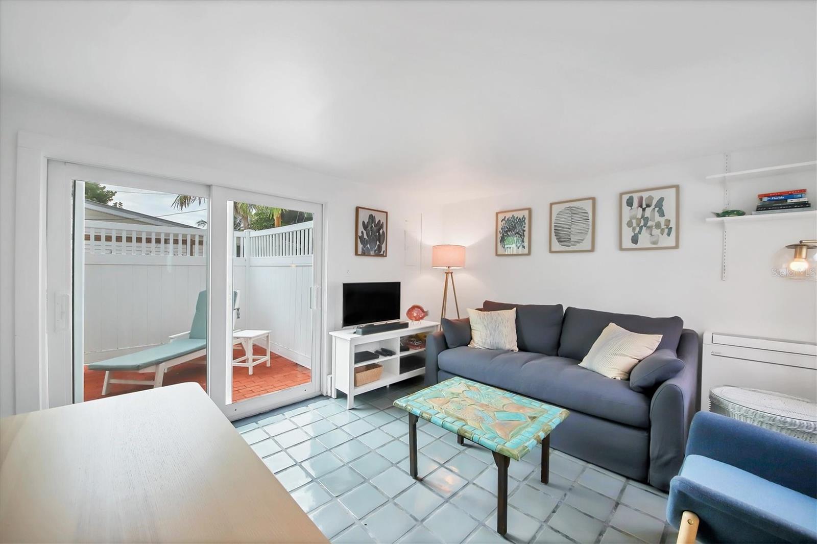241 Gilchrist Ave #f Property Photo 7