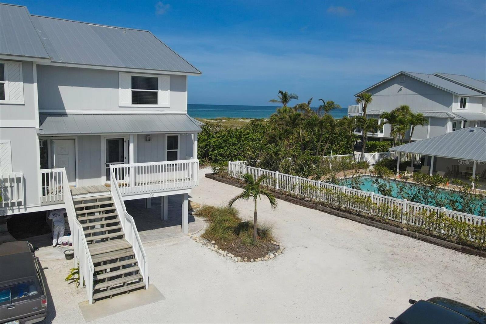 420 Gulf Blvd #13 Property Photo 2