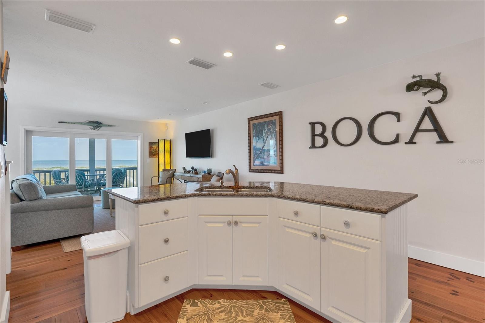 480 Gulf Blvd #6 Property Photo 17