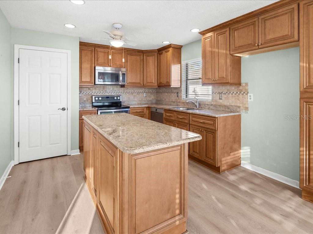 411 Cypress Forest Dr Property Photo 12