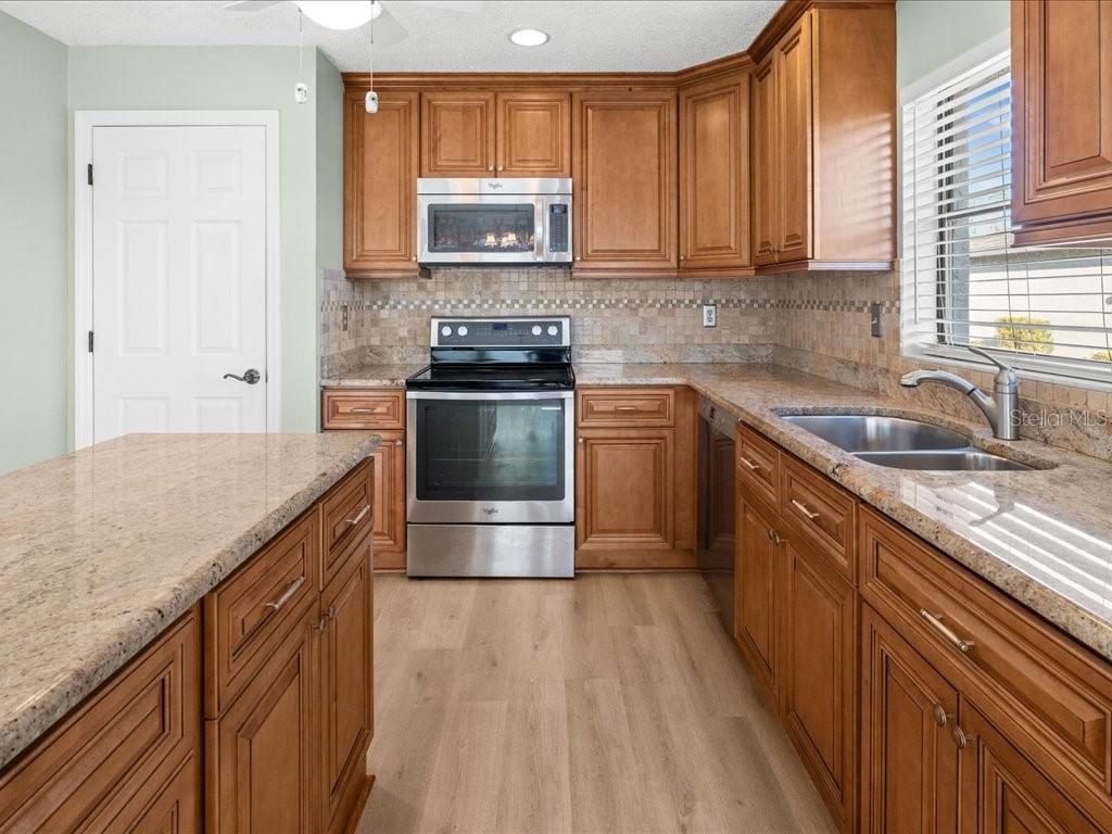 411 Cypress Forest Dr Property Photo 20