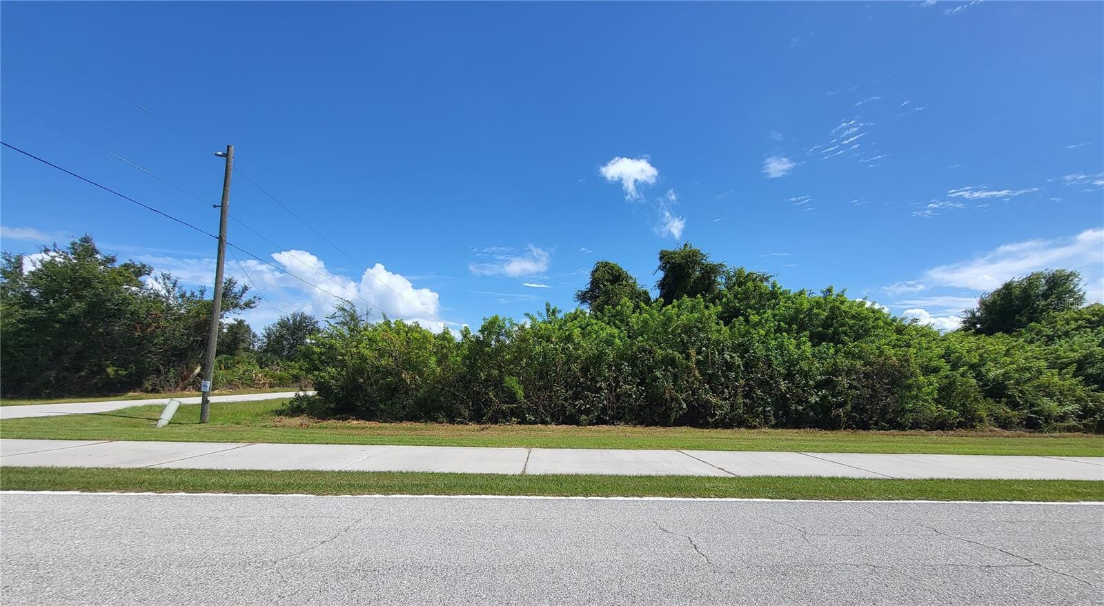 10044 Calumet Blvd Property Photo 2