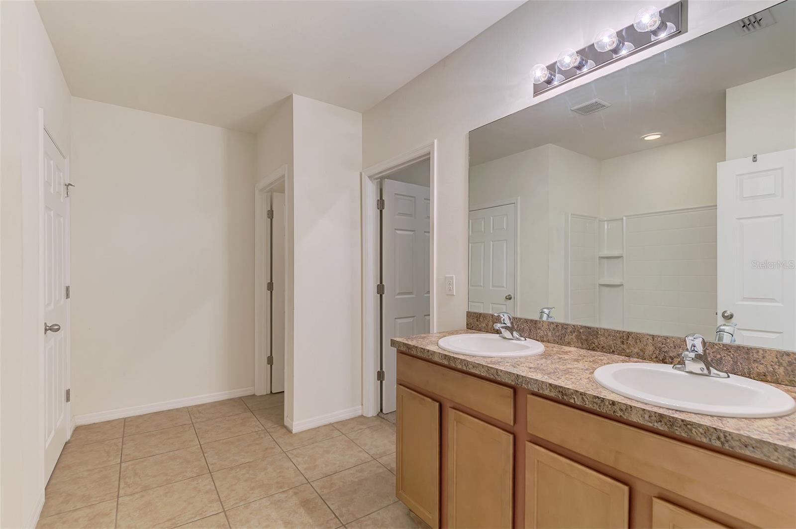 10476 Harlingen St Property Photo 12