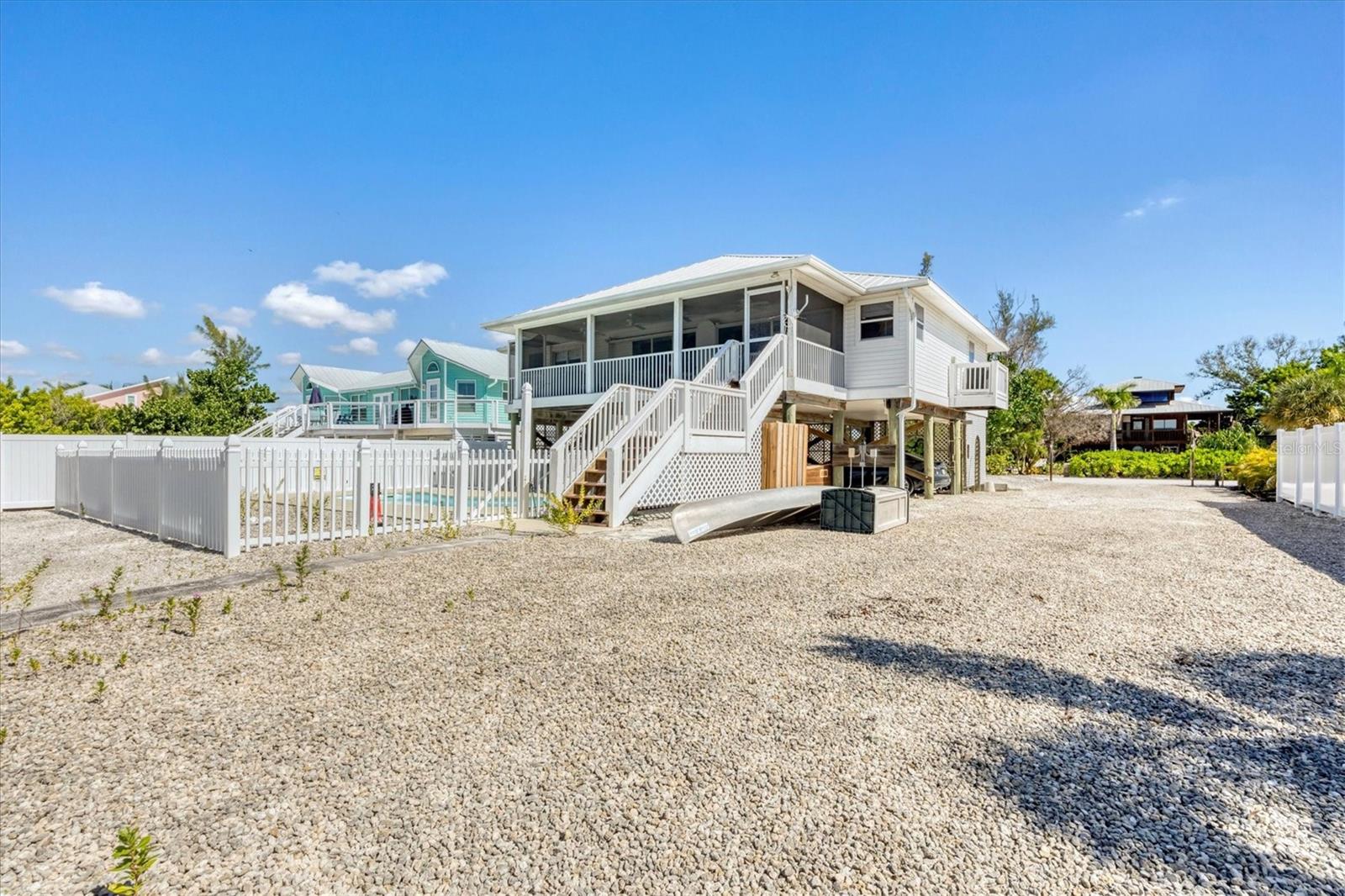 271 Bocilla Dr Property Photo 29