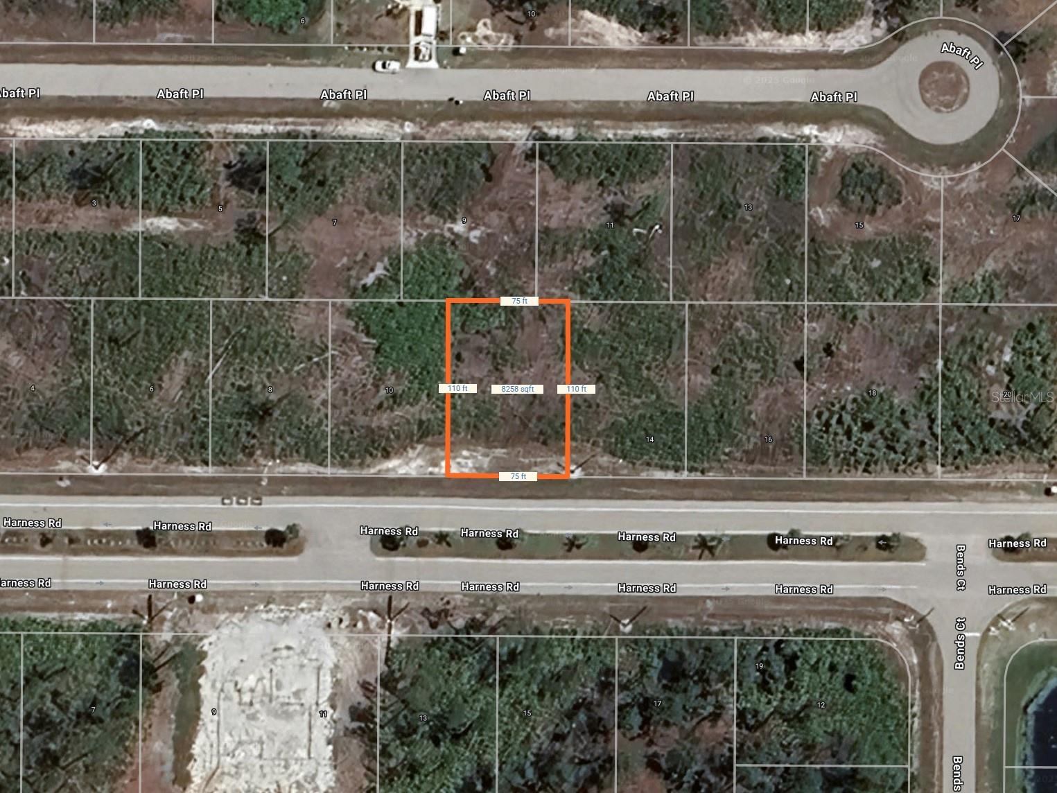 12 HARNESS RD Property Photo 1