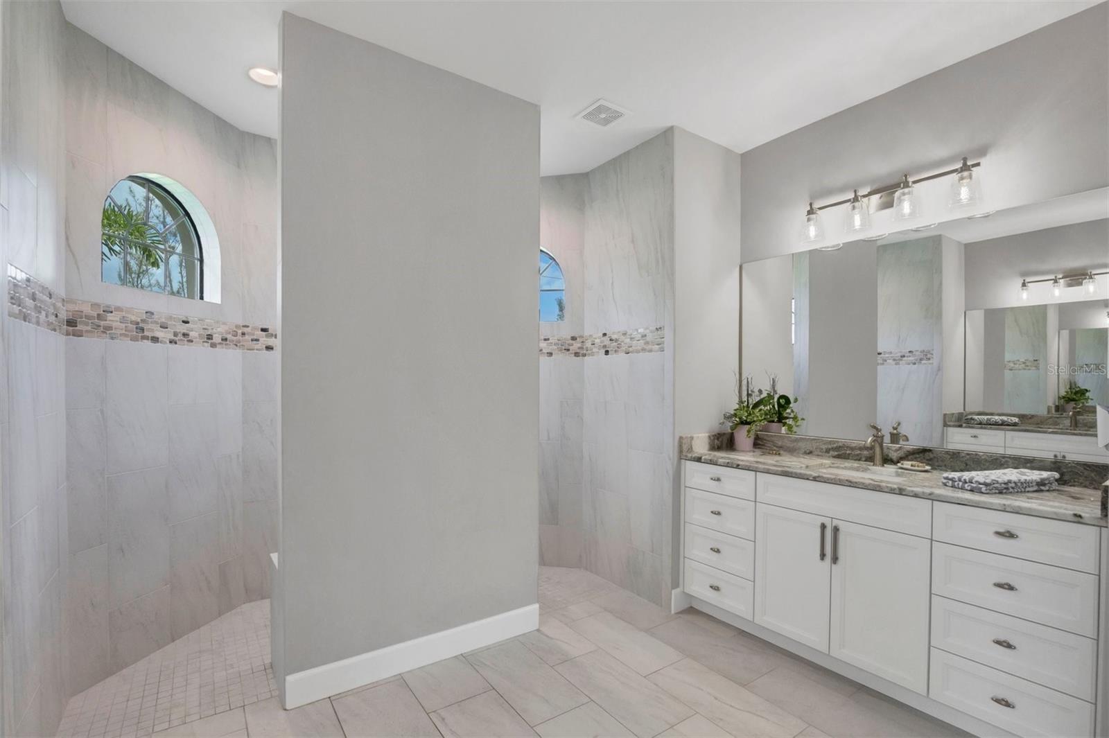 16660 Liggett Cir Property Photo 24