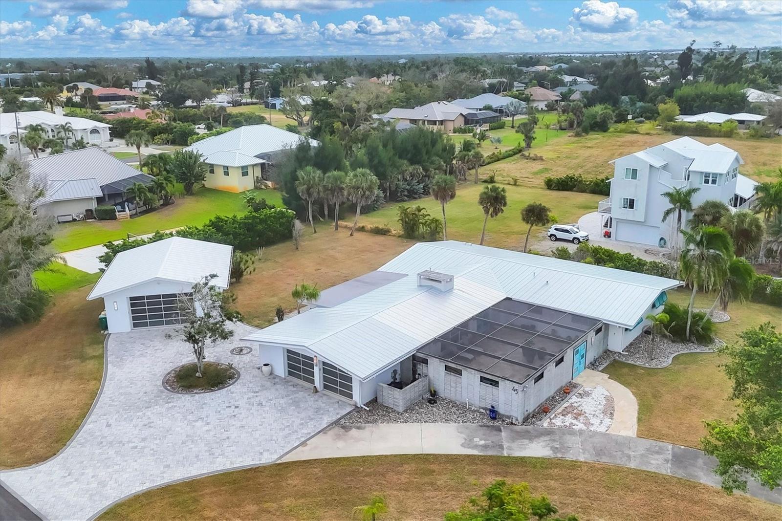 45 Cape Haze Dr Property Photo 1