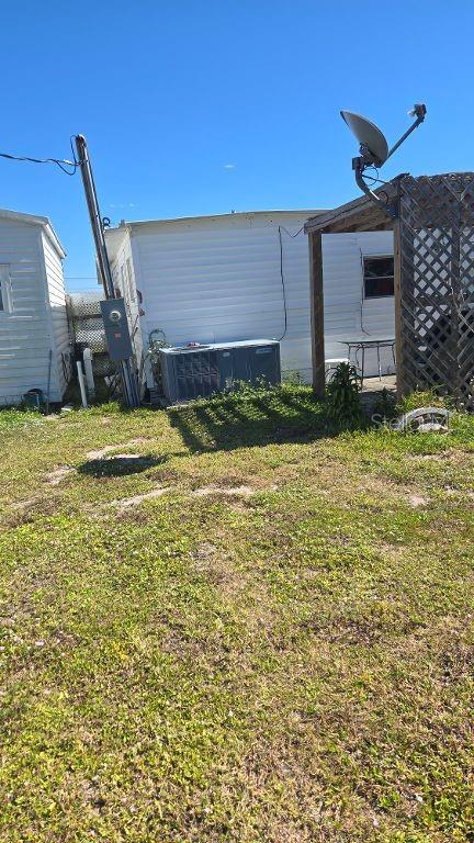 1398 Ibis Dr Property Photo 2