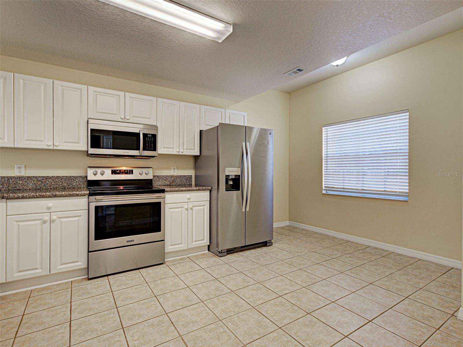 242 Boundary Blvd #114 Property Photo 30