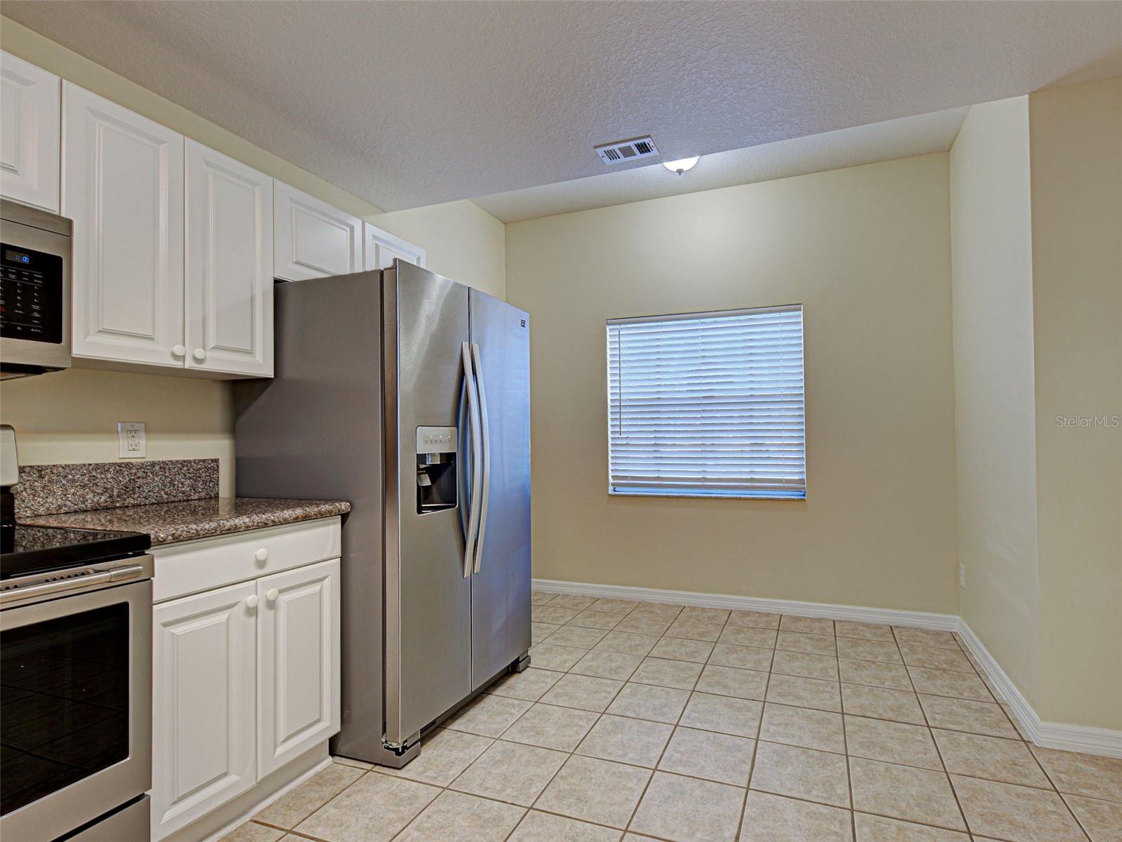 242 Boundary Blvd #114 Property Photo 33