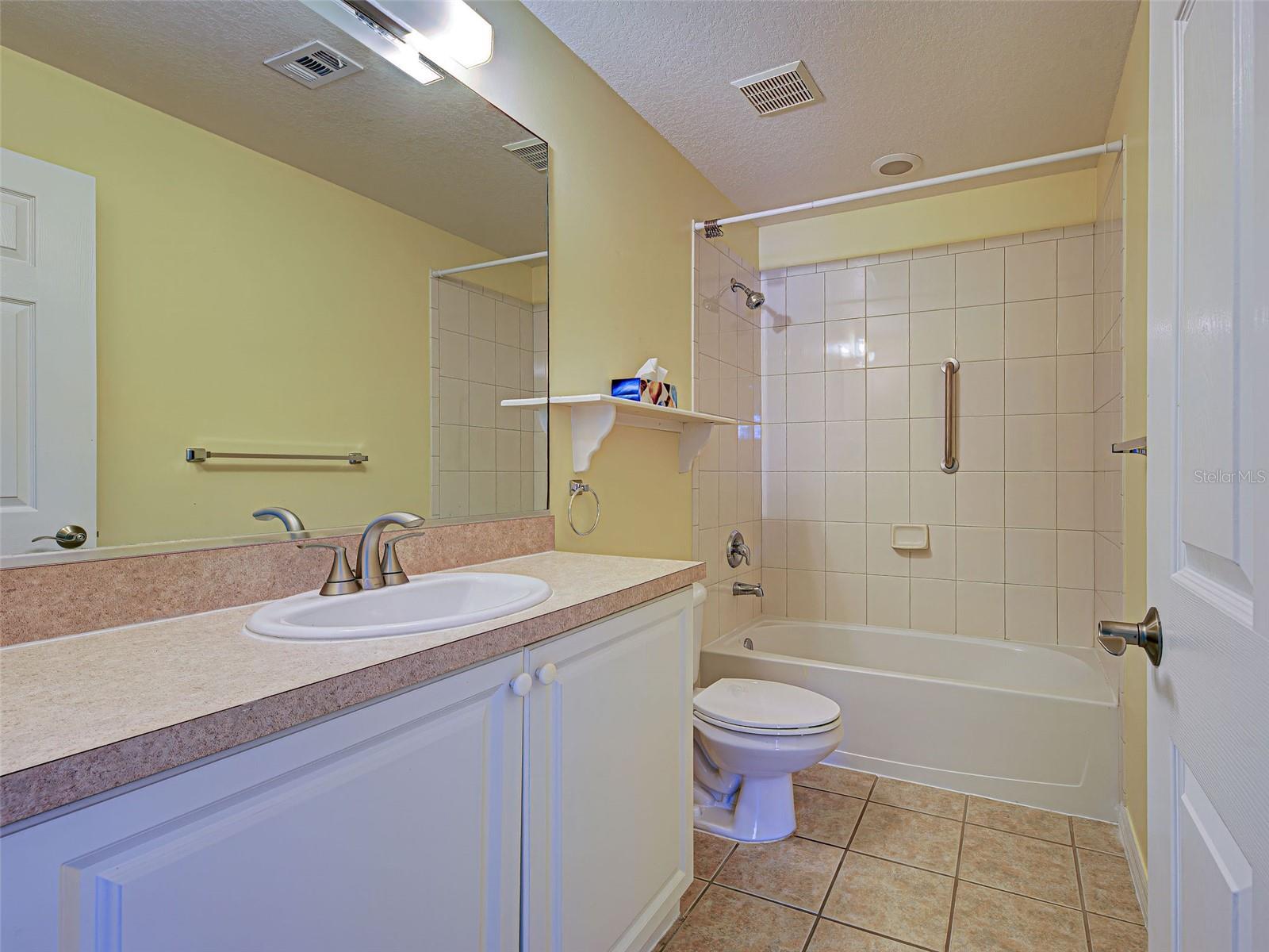 242 Boundary Blvd #114 Property Photo 34