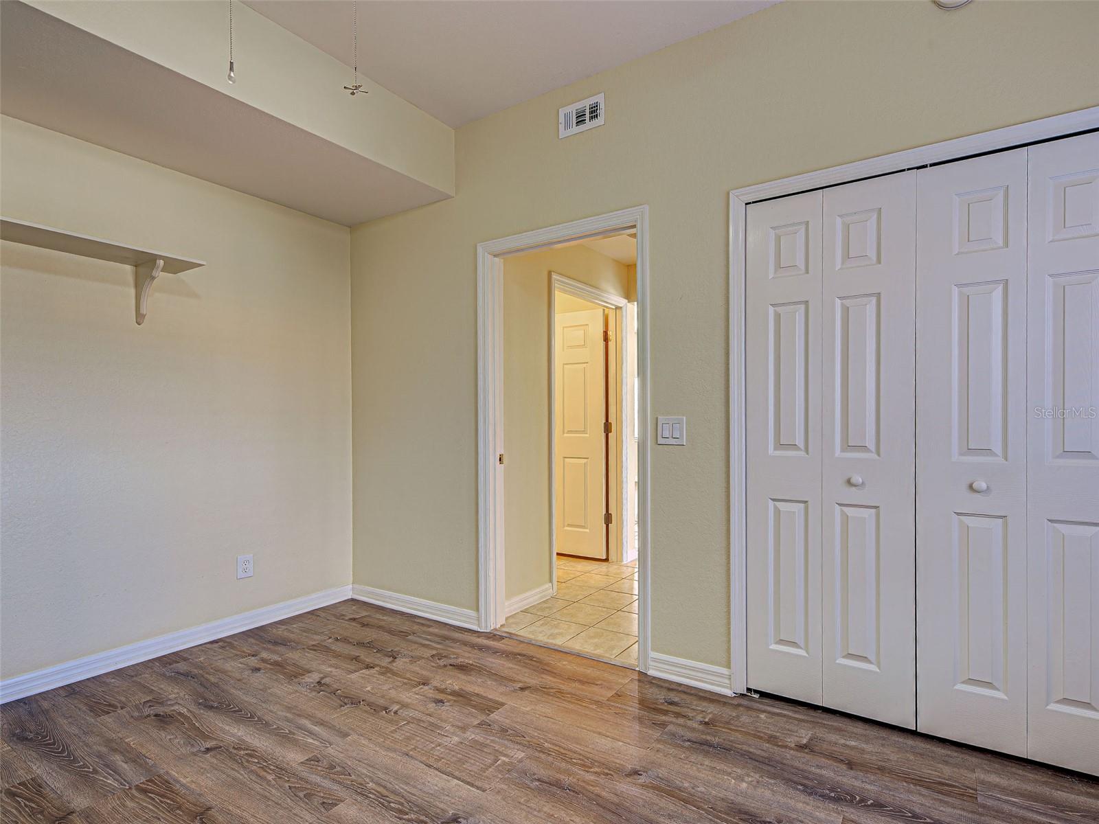 242 Boundary Blvd #114 Property Photo 38