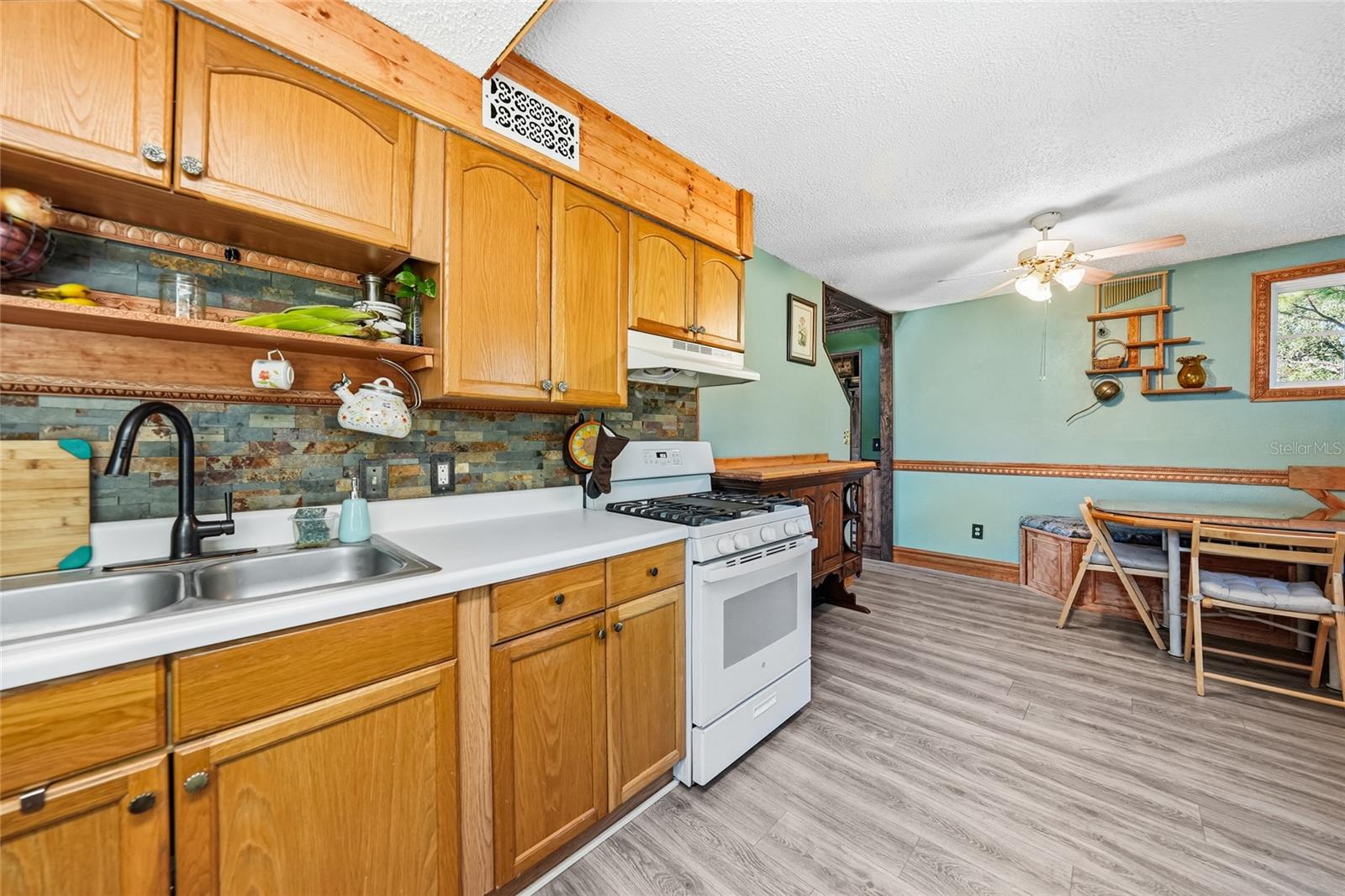 28094 Chinquapin Dr Property Photo 13