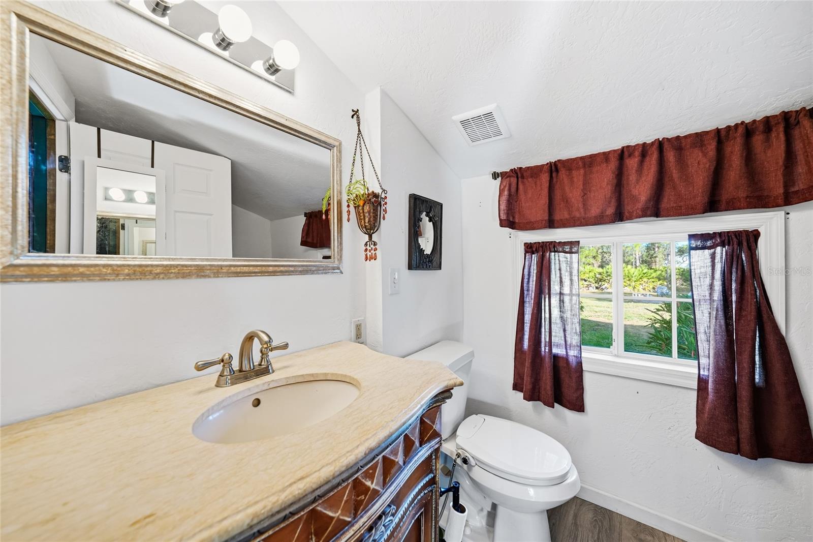 28094 Chinquapin Dr Property Photo 16