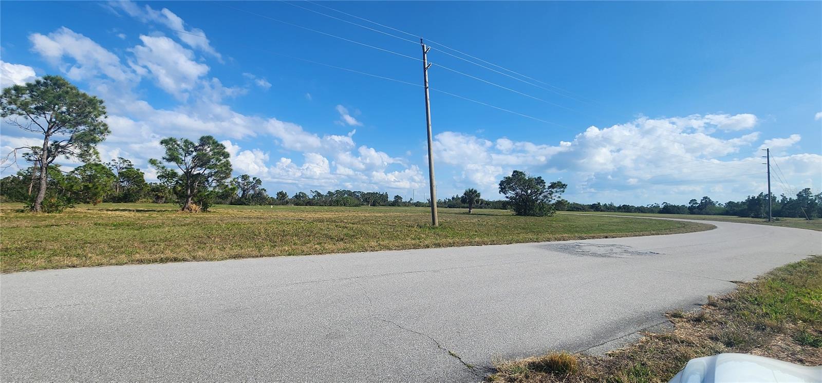 13014 Emerald Rd Property Photo 2