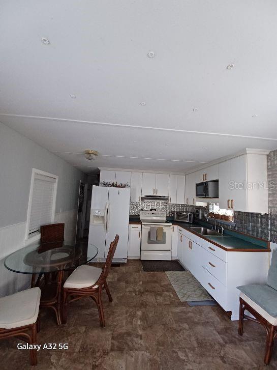 1286 Sw Tropical Ter Property Photo 17