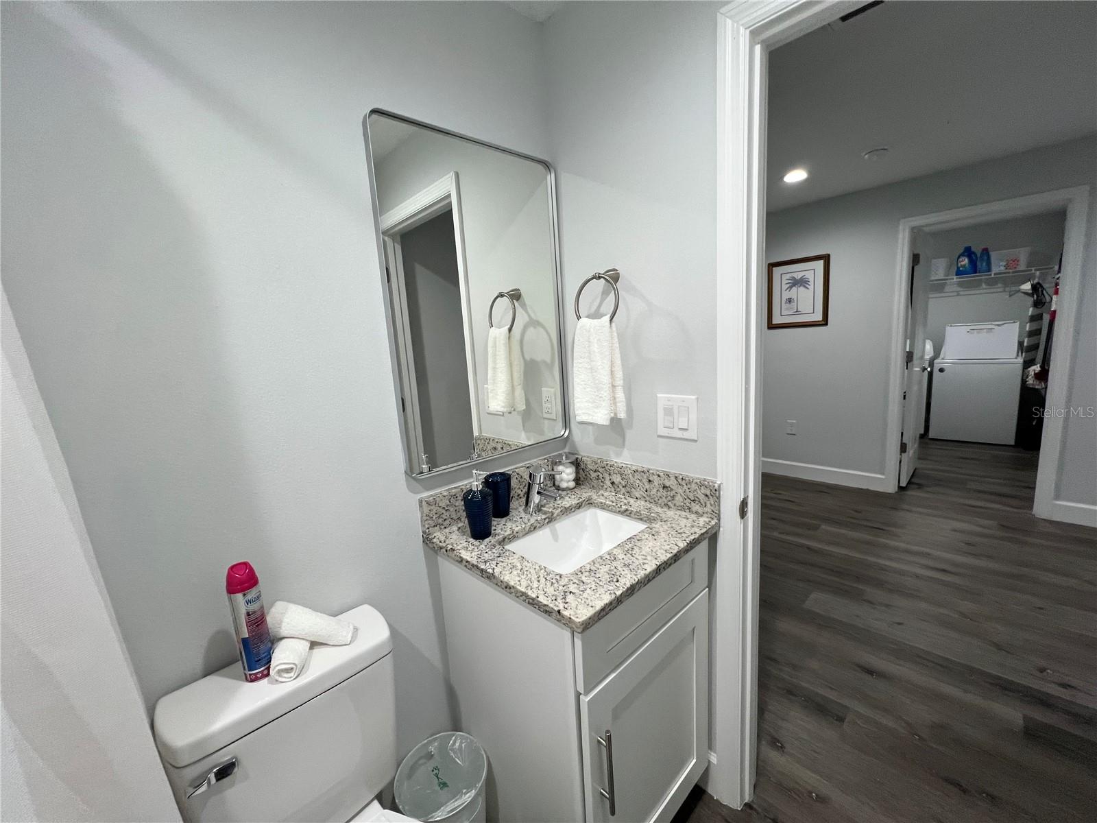 9092 Agate St Property Photo 8