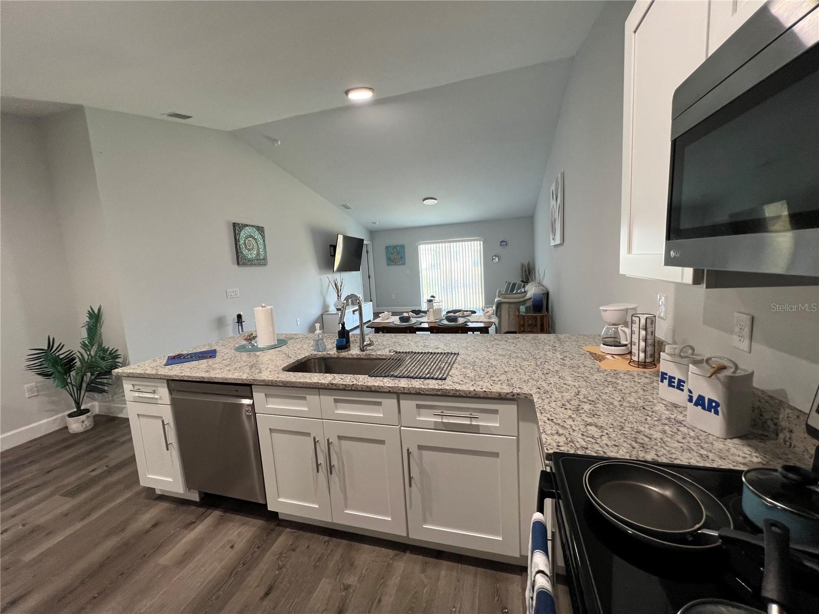 9092 Agate St Property Photo 15