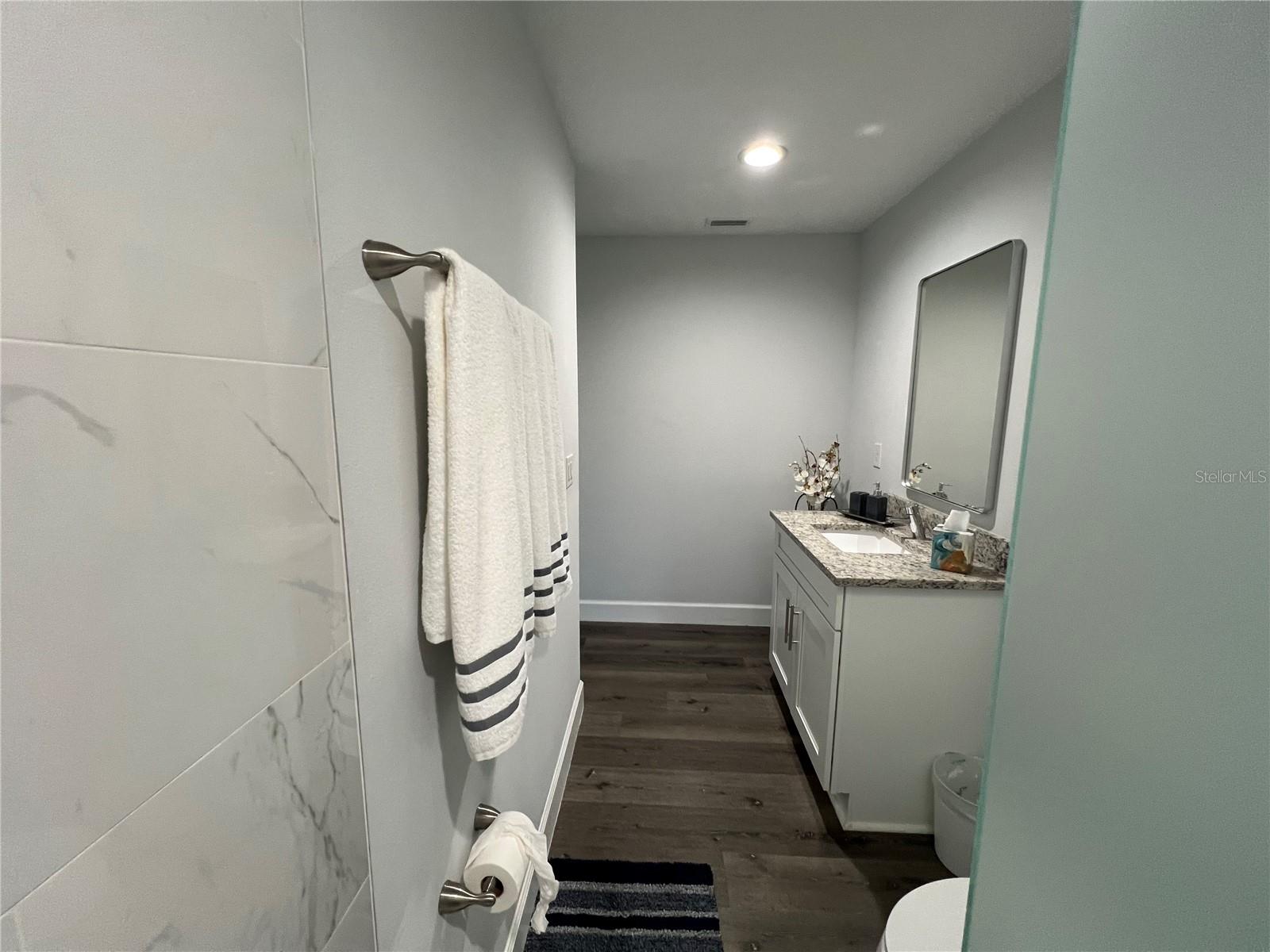 9092 Agate St Property Photo 17
