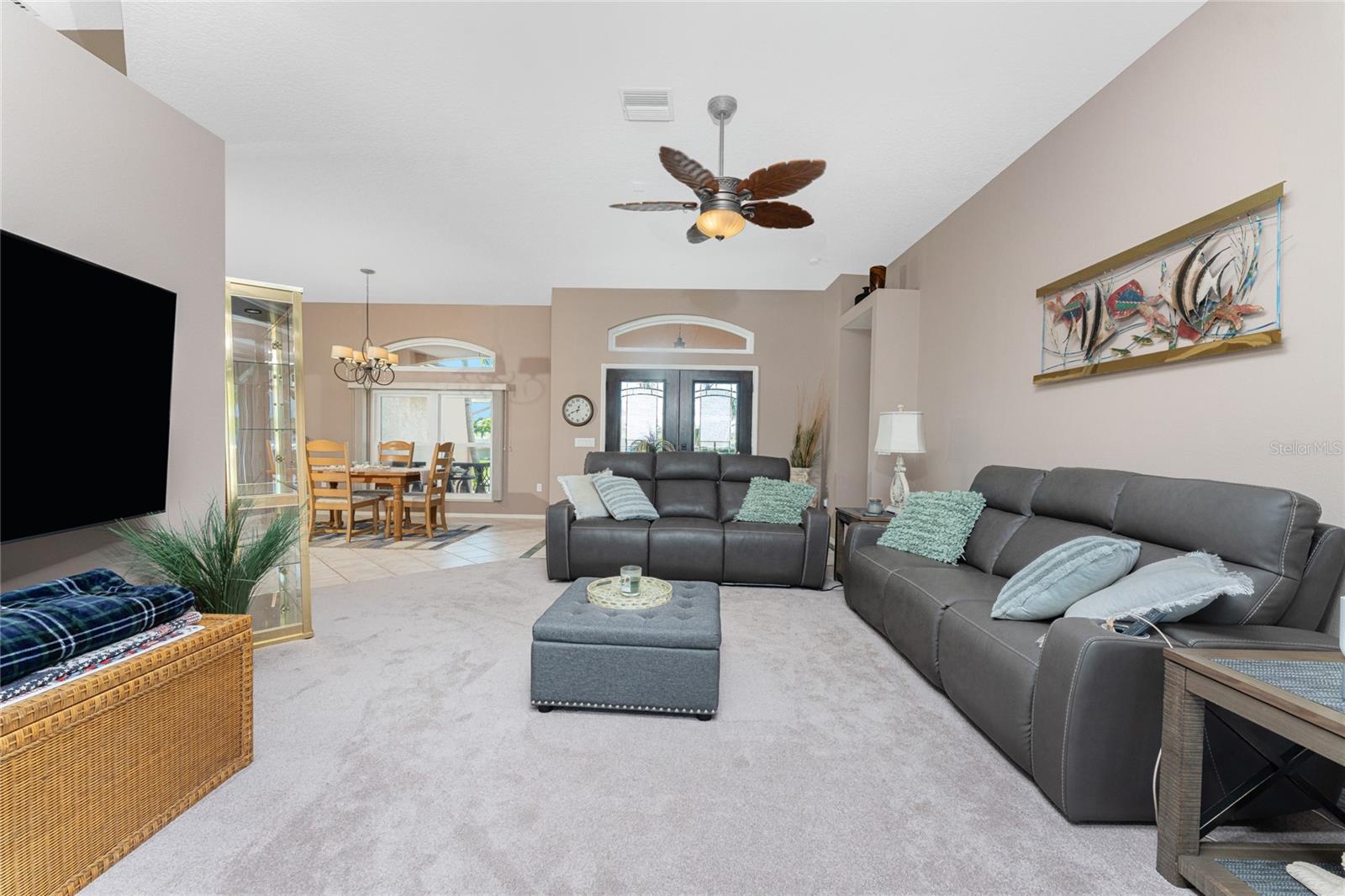 310 Coral Creek Dr Property Photo 9