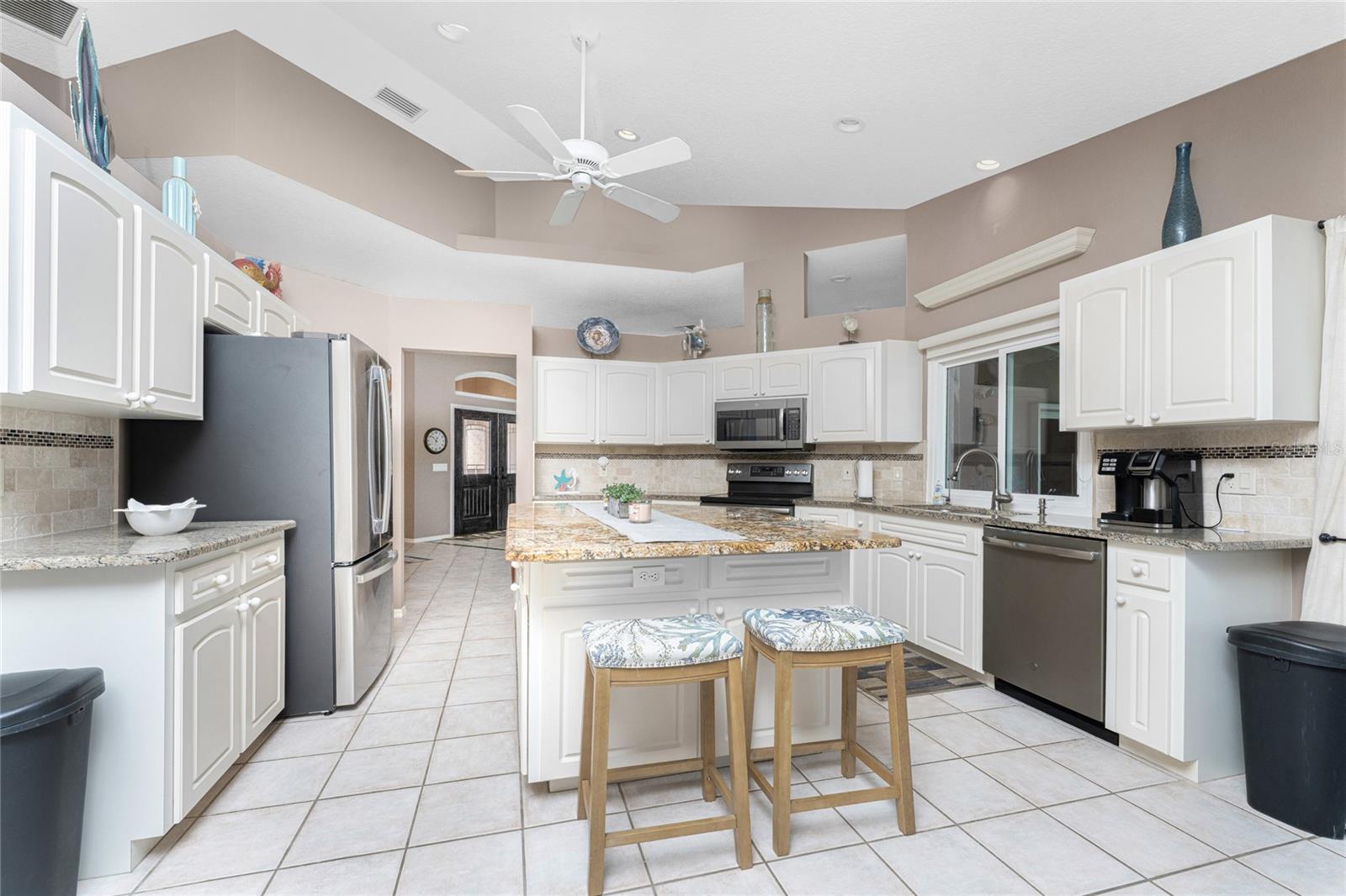 310 Coral Creek Dr Property Photo 12