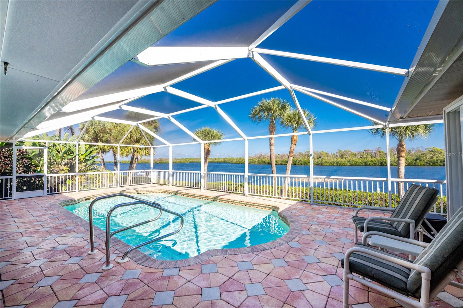310 Coral Creek Dr Property Photo 49