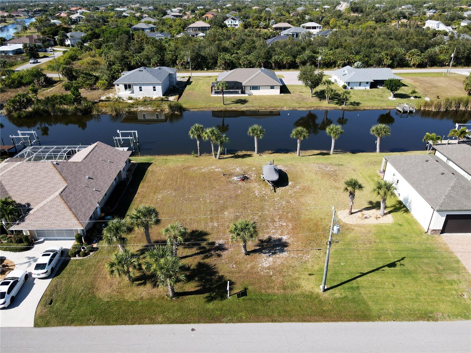 9514 Snapper Cir Property Photo 3