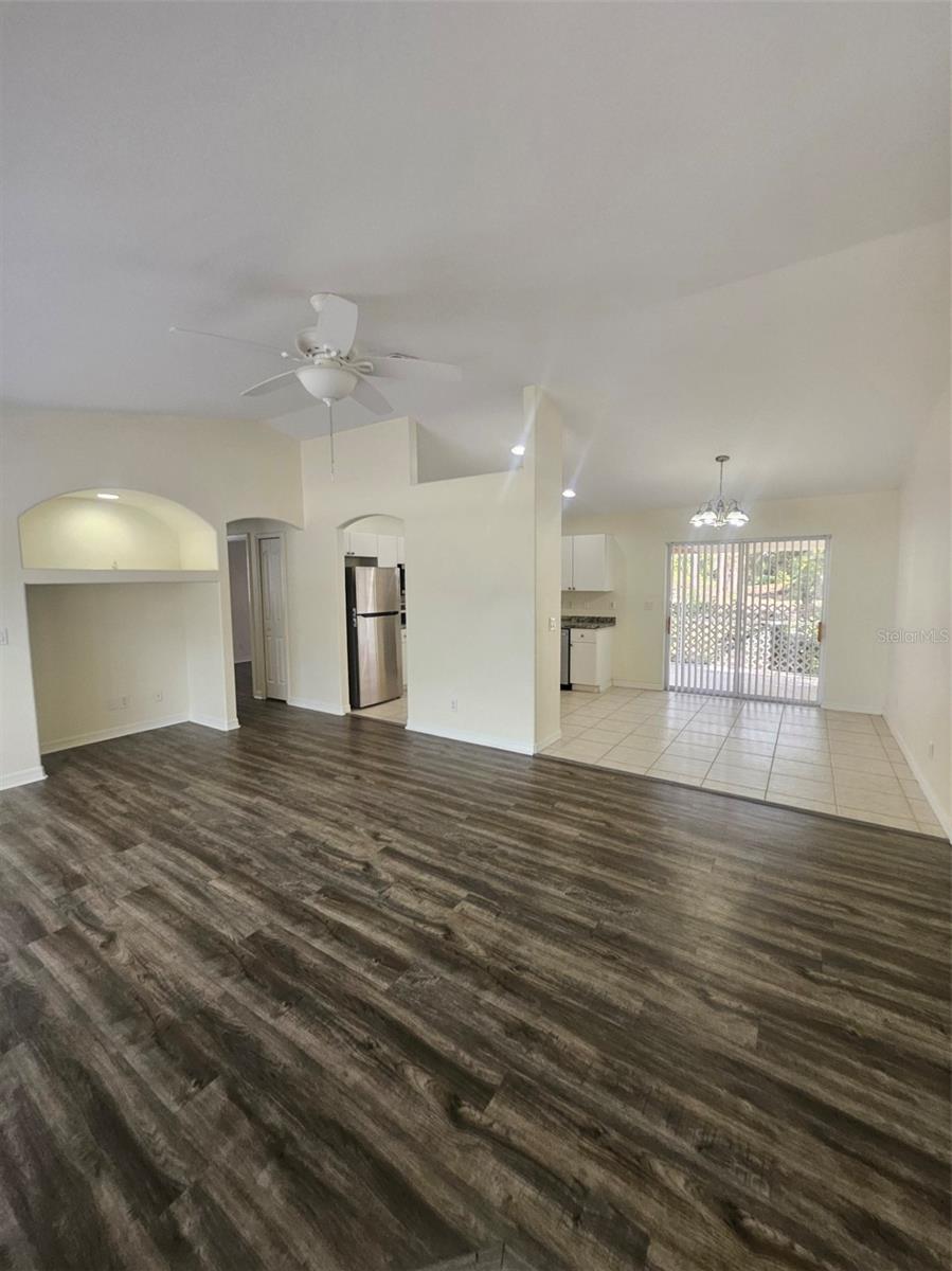 4138 Azora St Property Photo 4