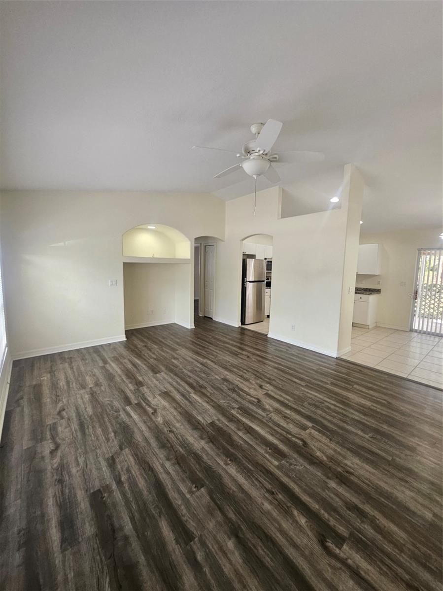 4138 Azora St Property Photo 5