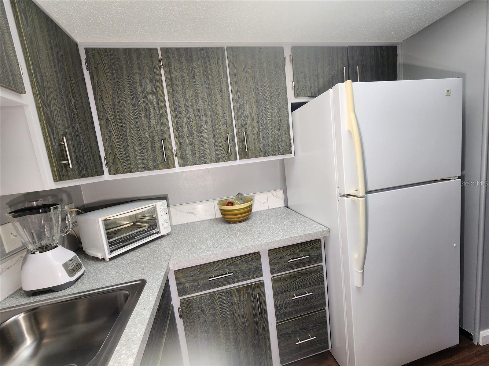 21320 Brinson Ave #109 Property Photo 12