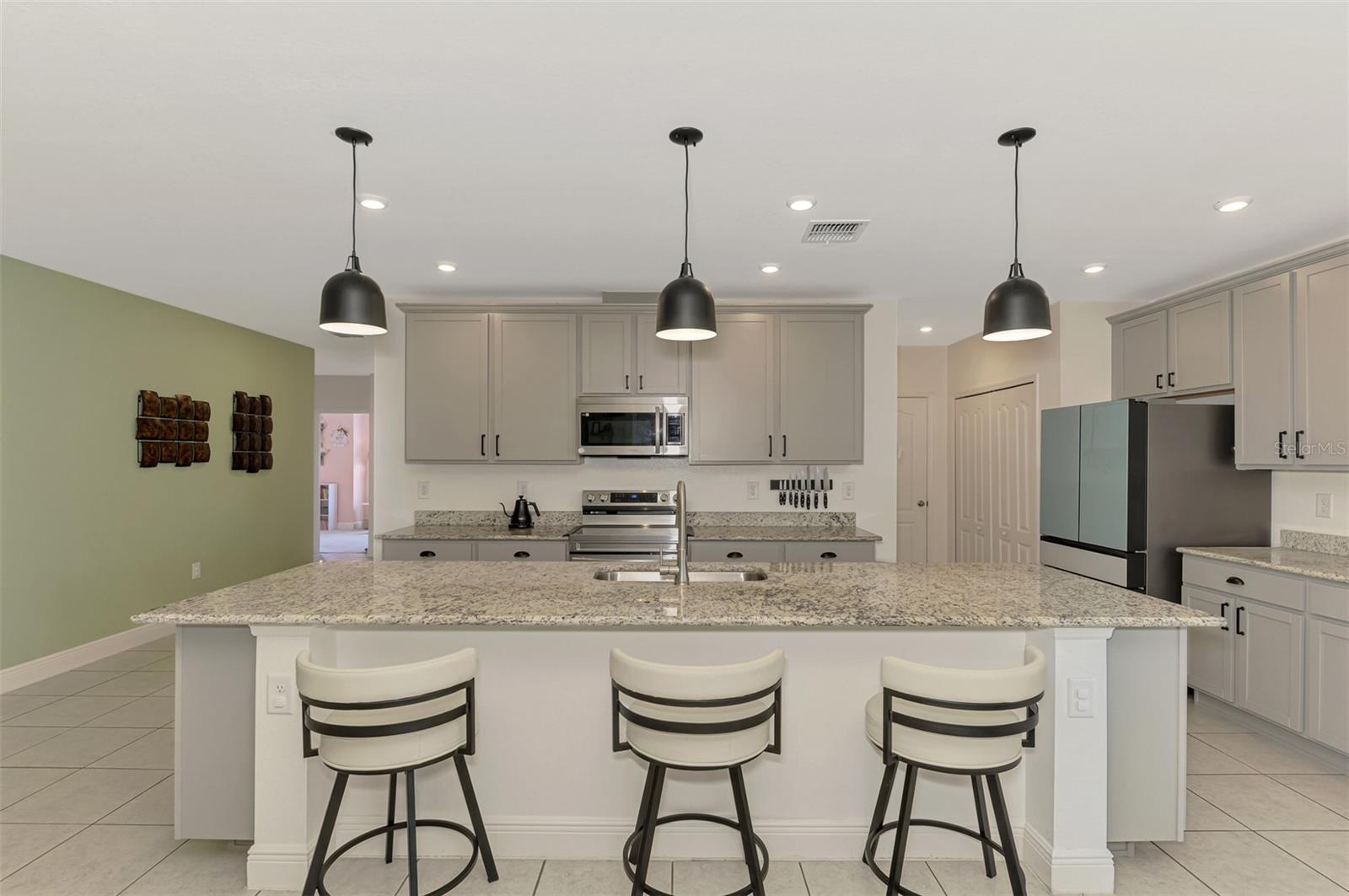 25889 Aysen Dr Property Photo 13