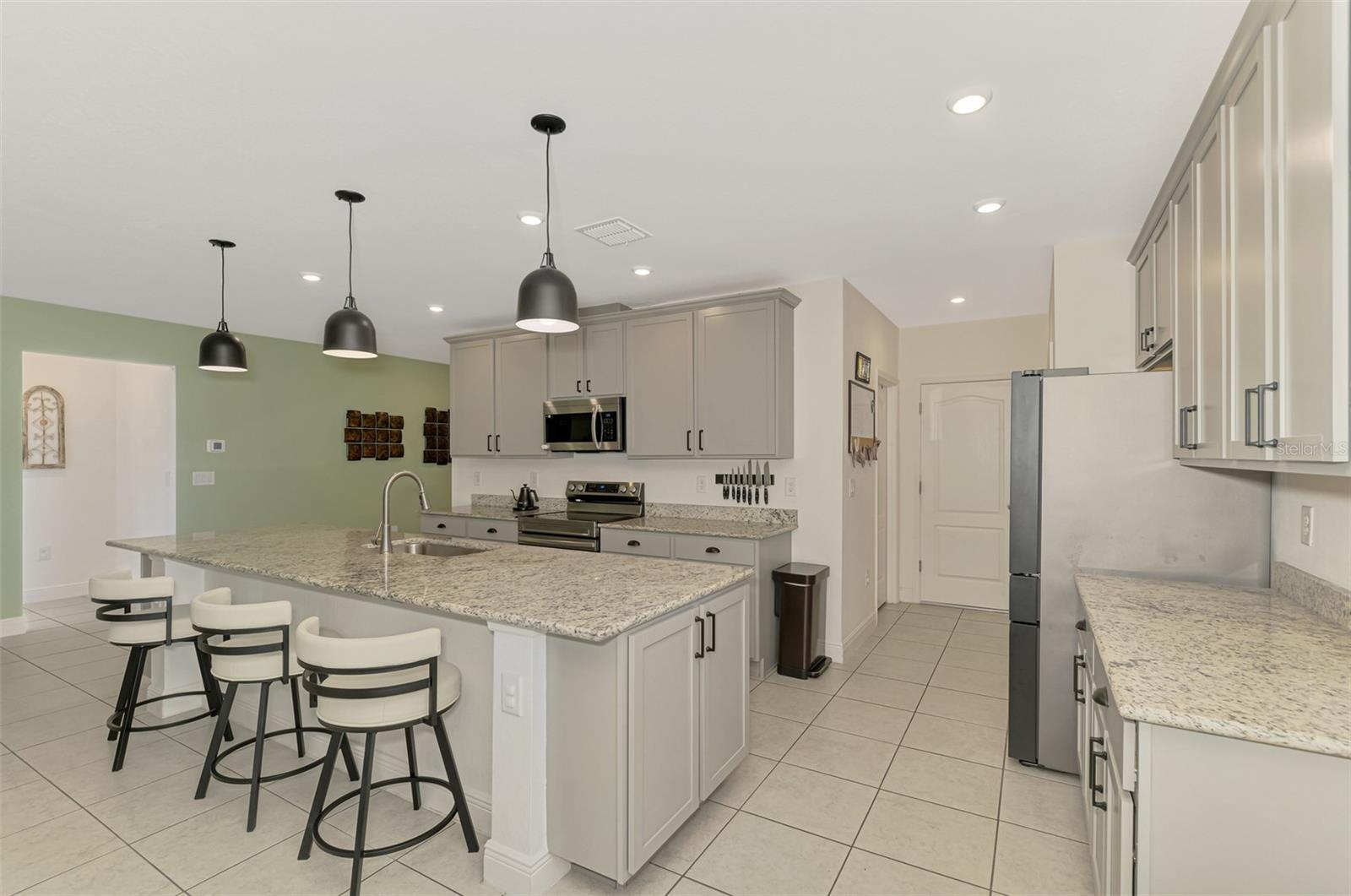 25889 Aysen Dr Property Photo 14