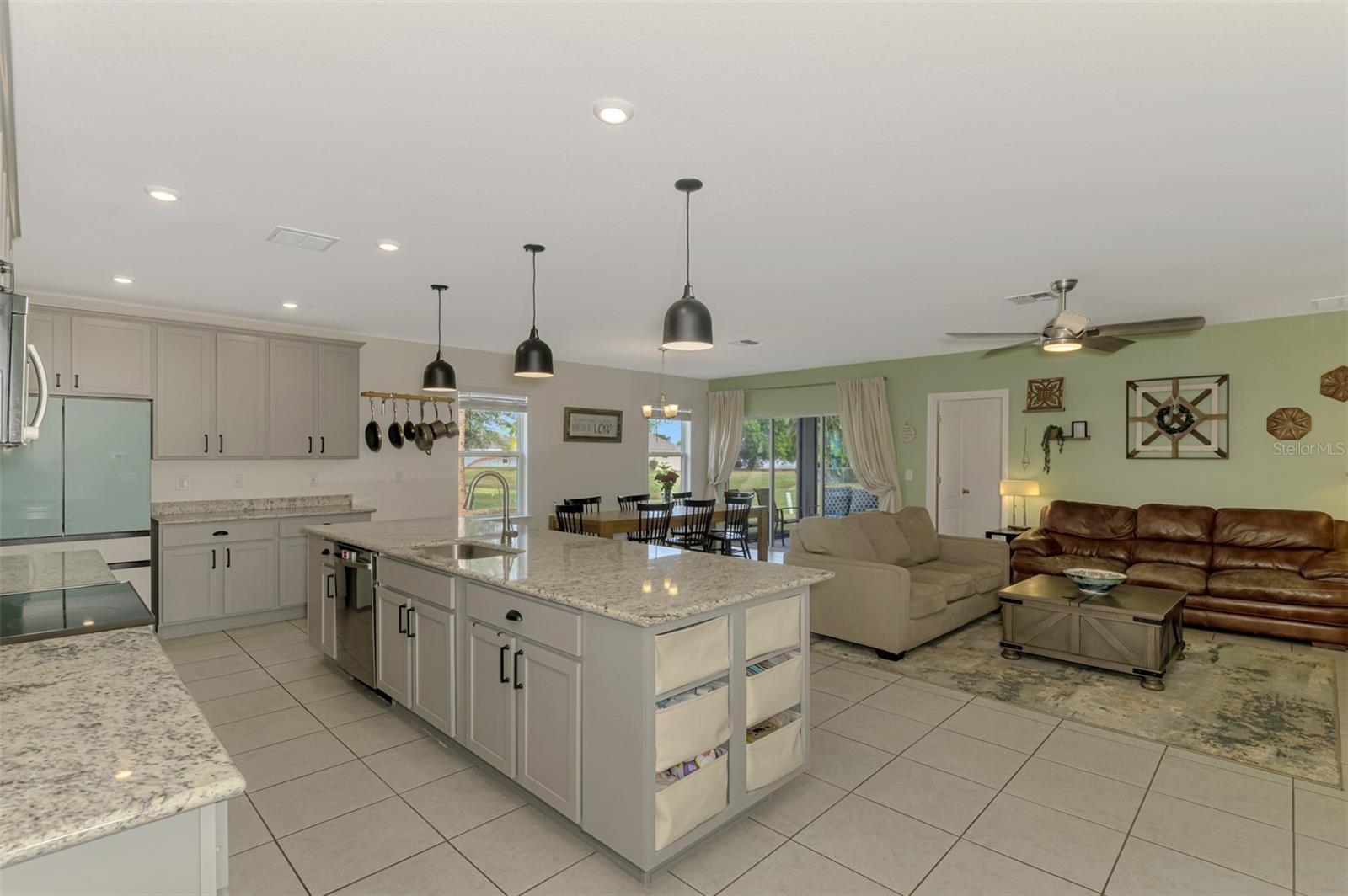 25889 Aysen Dr Property Photo 18