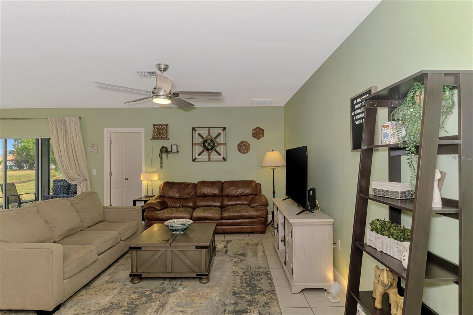 25889 Aysen Dr Property Photo 19