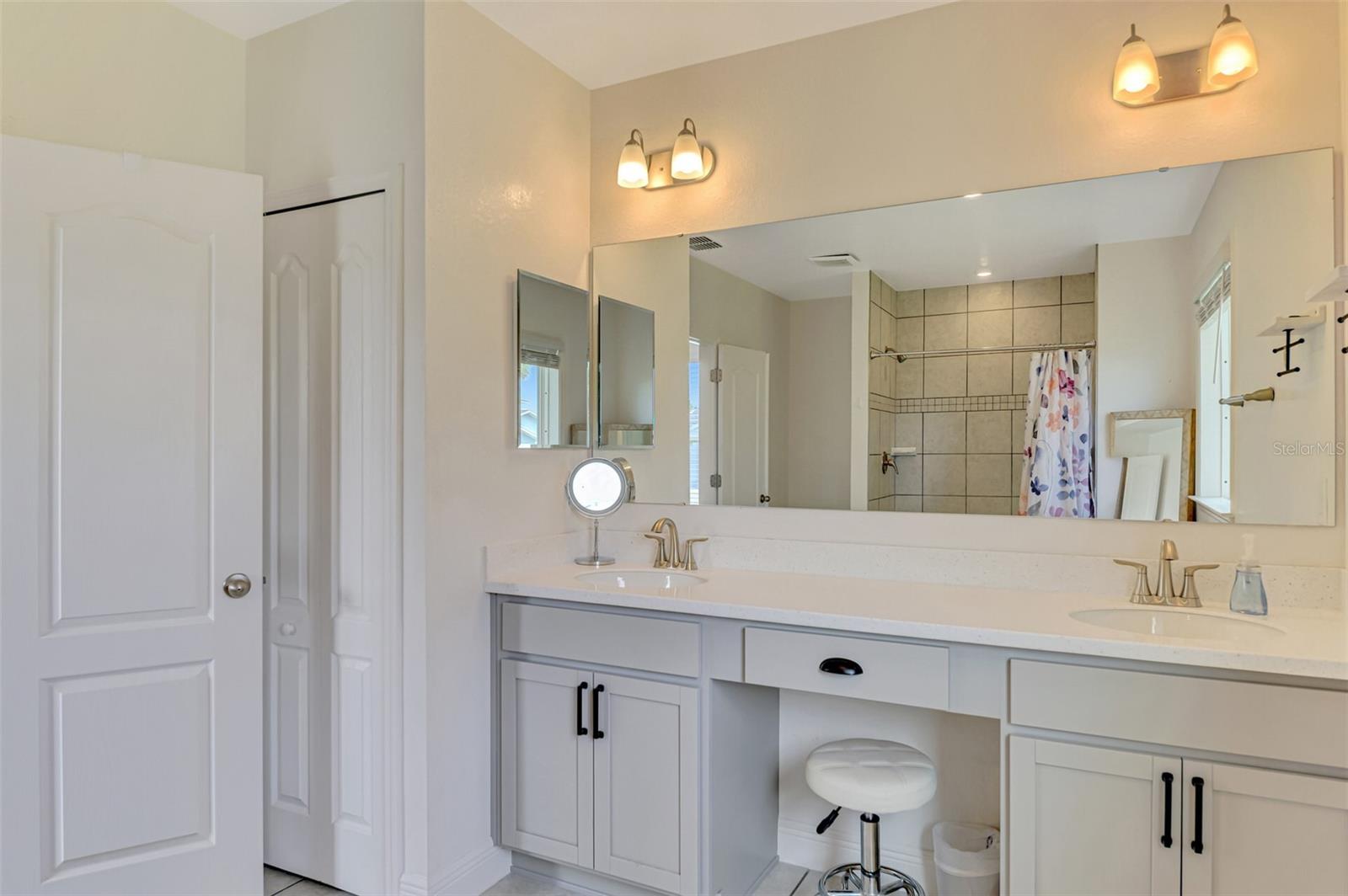 25889 Aysen Dr Property Photo 33
