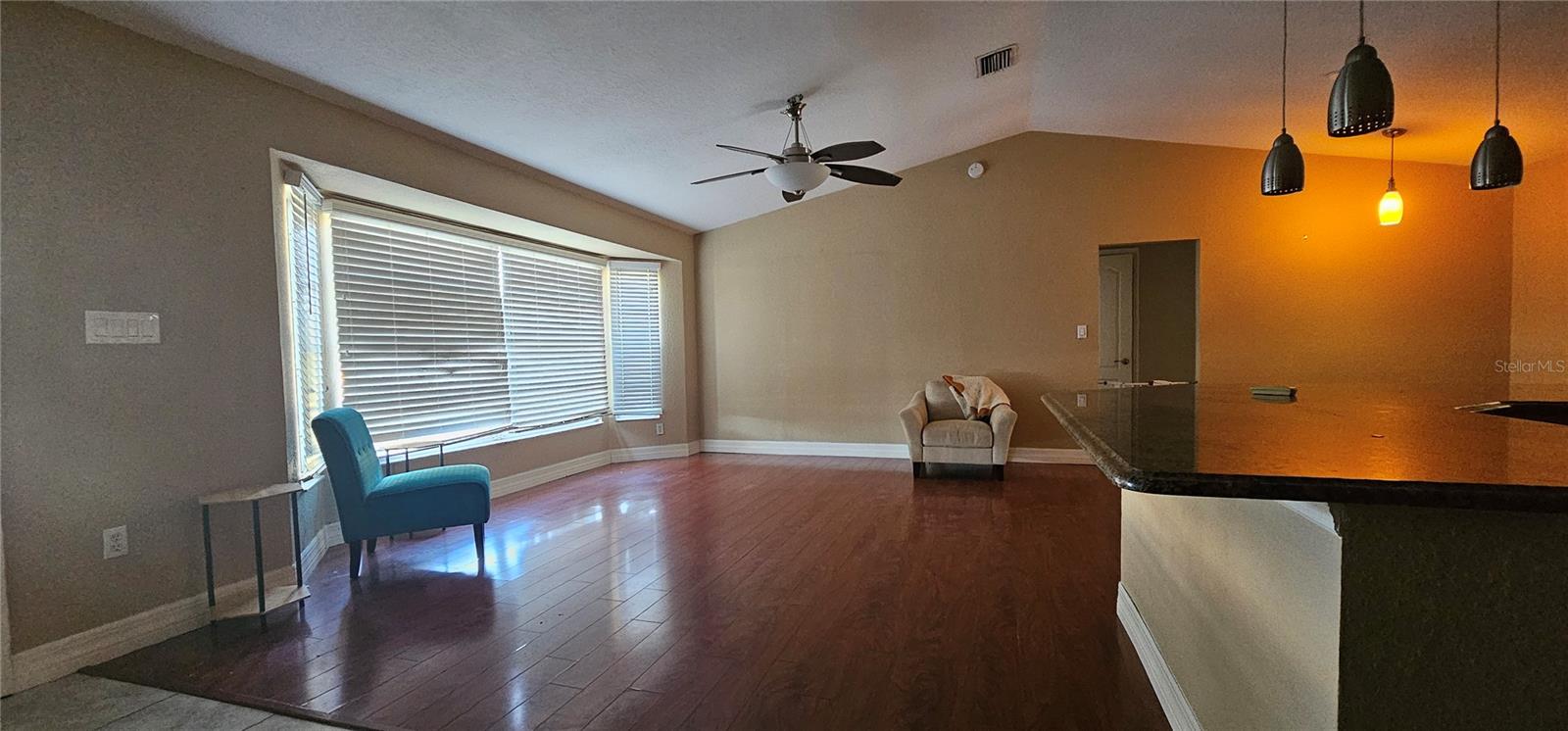 23077 Hammond Ave Property Photo 5