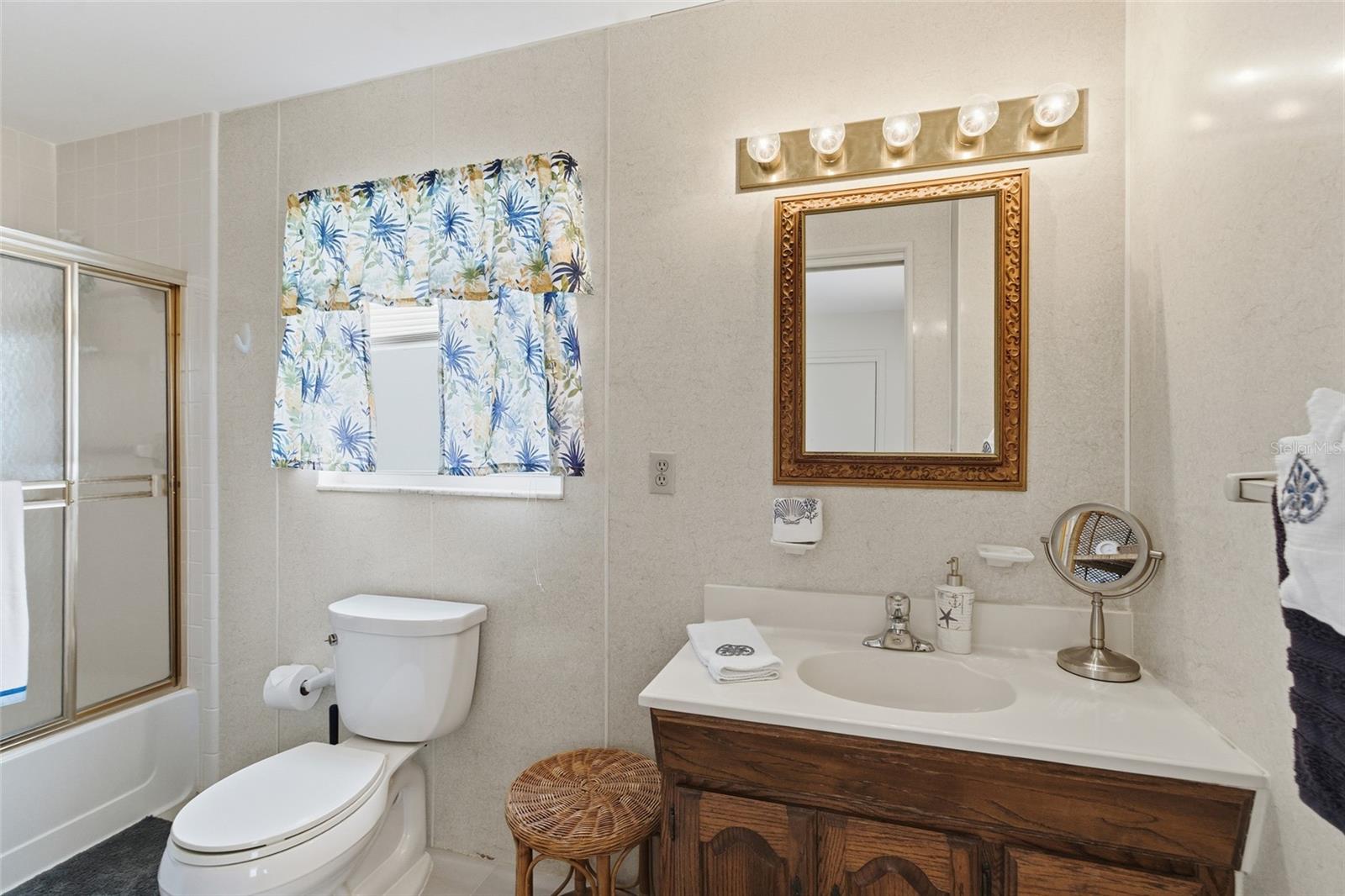 2050 Oyster Creek Dr Property Photo 22
